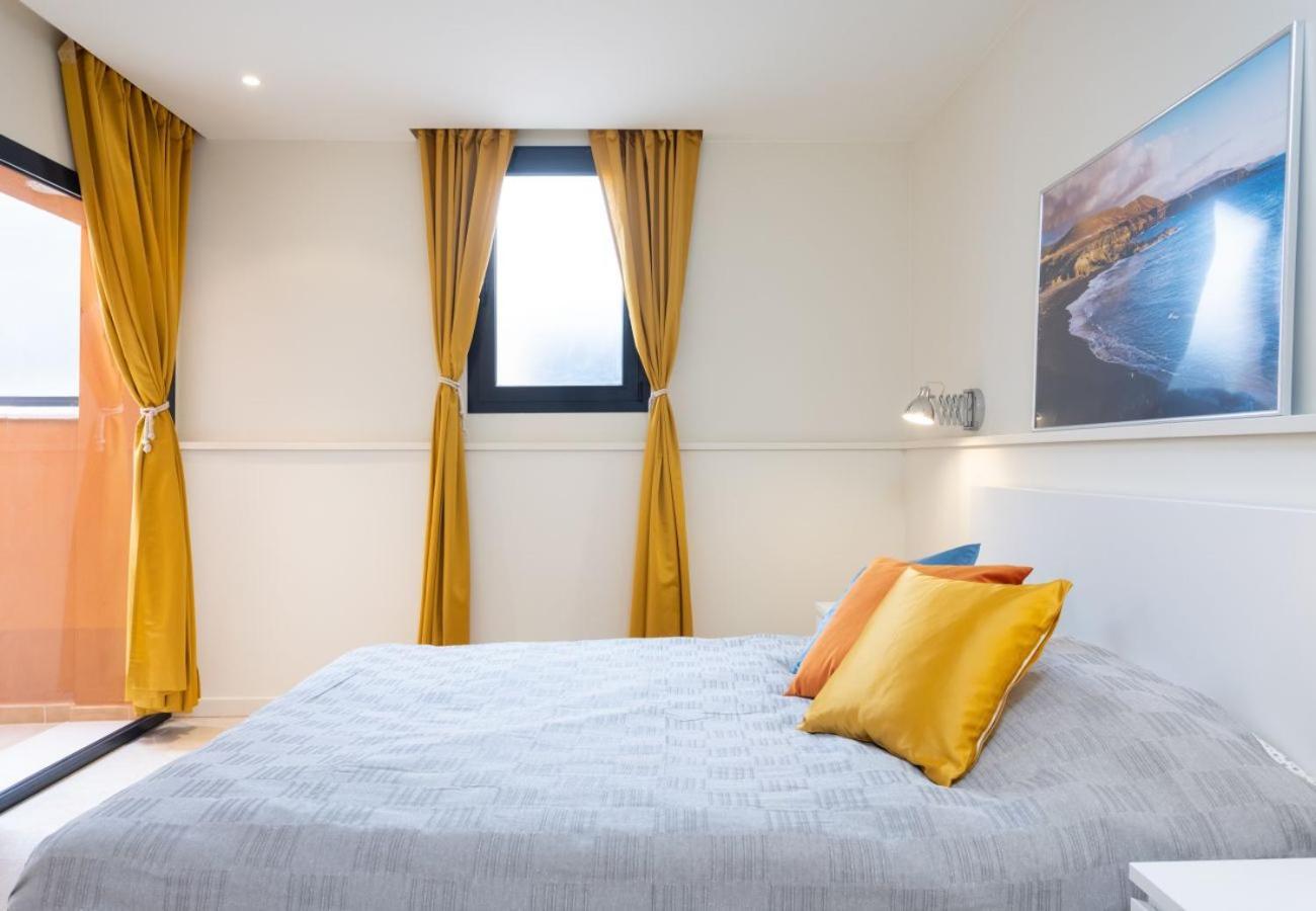 Sunny Castillo Apartment コスタ・デ・アンティグア エクステリア 写真
