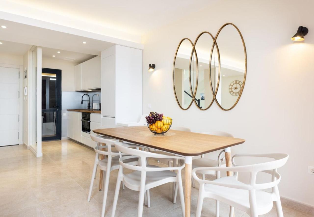 Sunny Castillo Apartment コスタ・デ・アンティグア エクステリア 写真