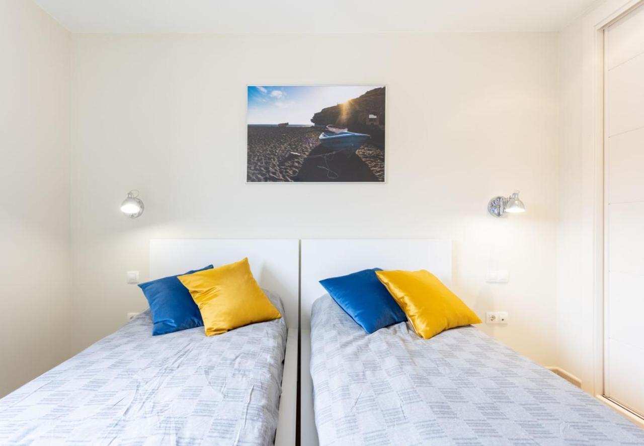 Sunny Castillo Apartment コスタ・デ・アンティグア エクステリア 写真