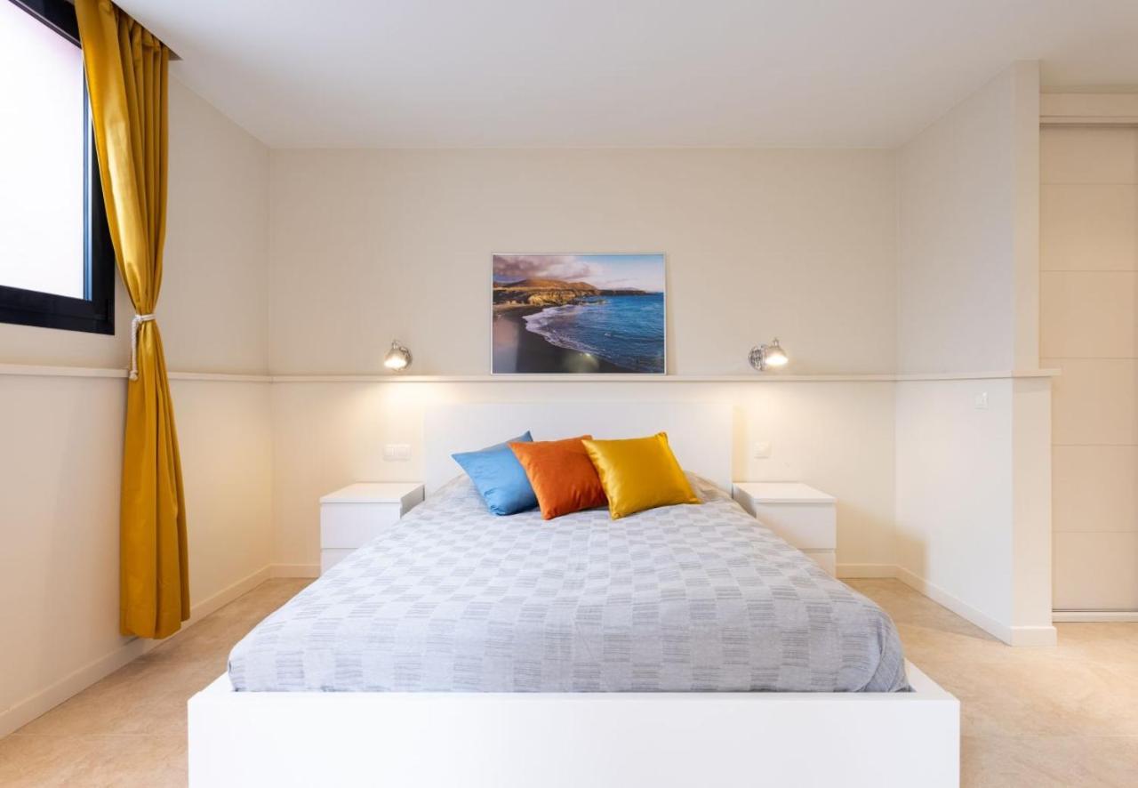 Sunny Castillo Apartment コスタ・デ・アンティグア エクステリア 写真
