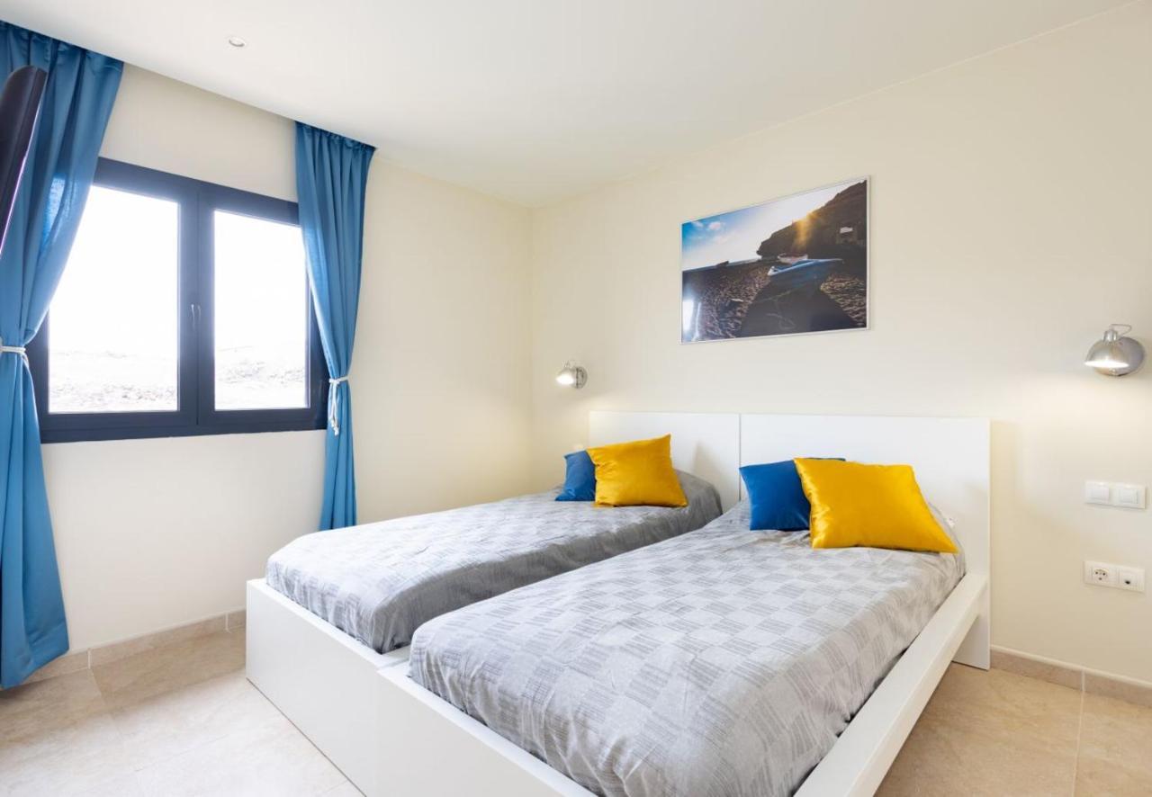 Sunny Castillo Apartment コスタ・デ・アンティグア エクステリア 写真