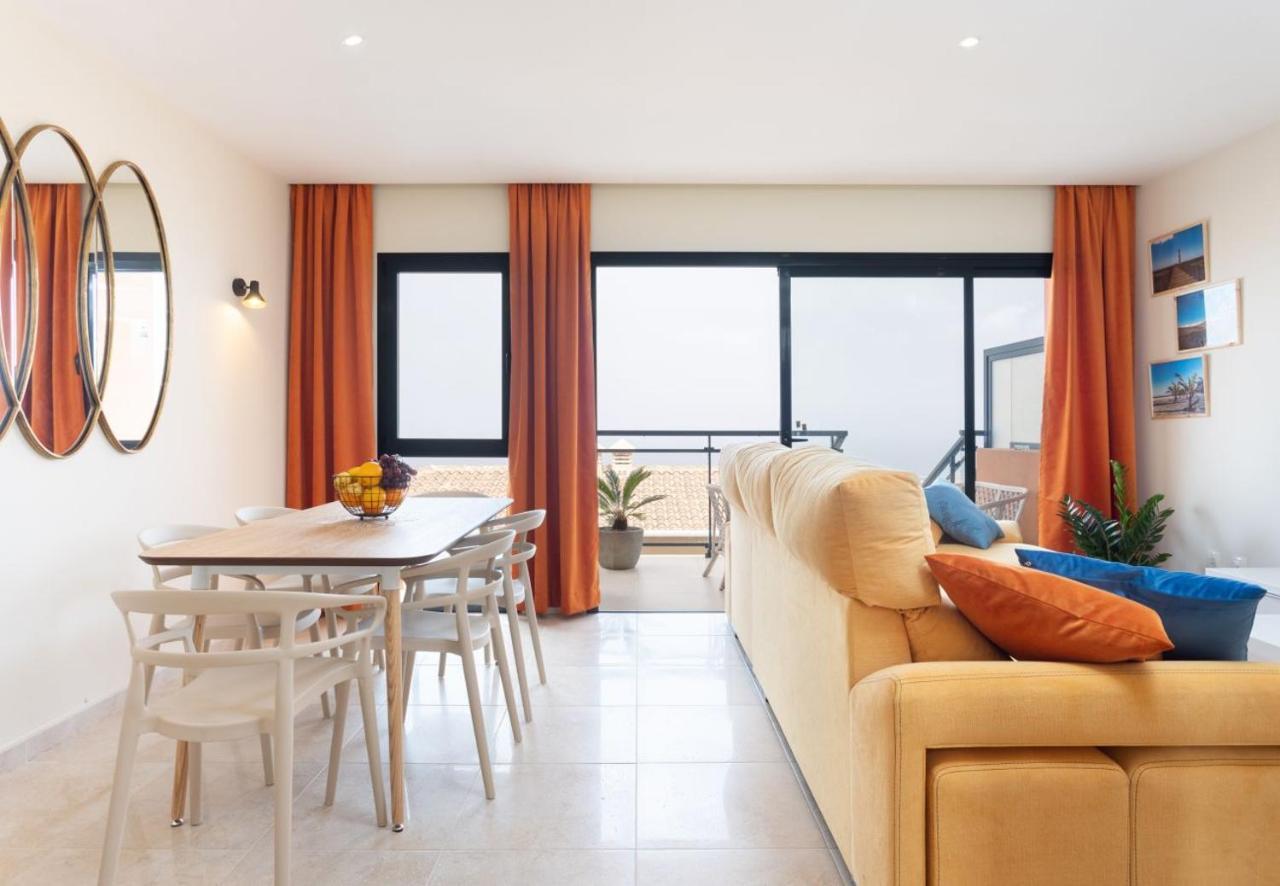 Sunny Castillo Apartment コスタ・デ・アンティグア エクステリア 写真