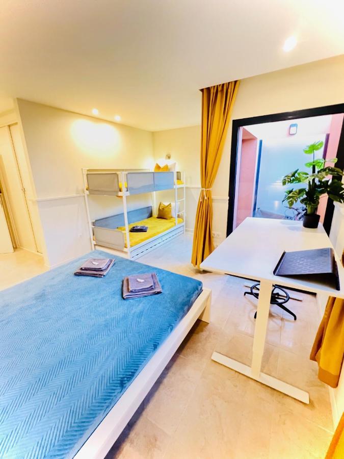 Sunny Castillo Apartment コスタ・デ・アンティグア エクステリア 写真